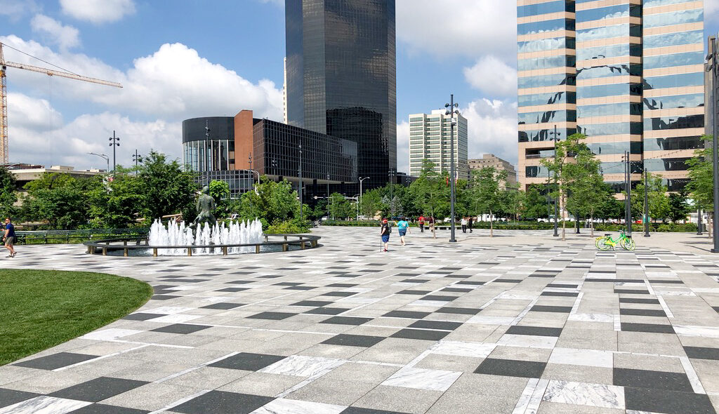 A photo of Kiefer Plaza in Downtown St. Louis near the arch grounds, with pavers laid by TRC Outdoor.